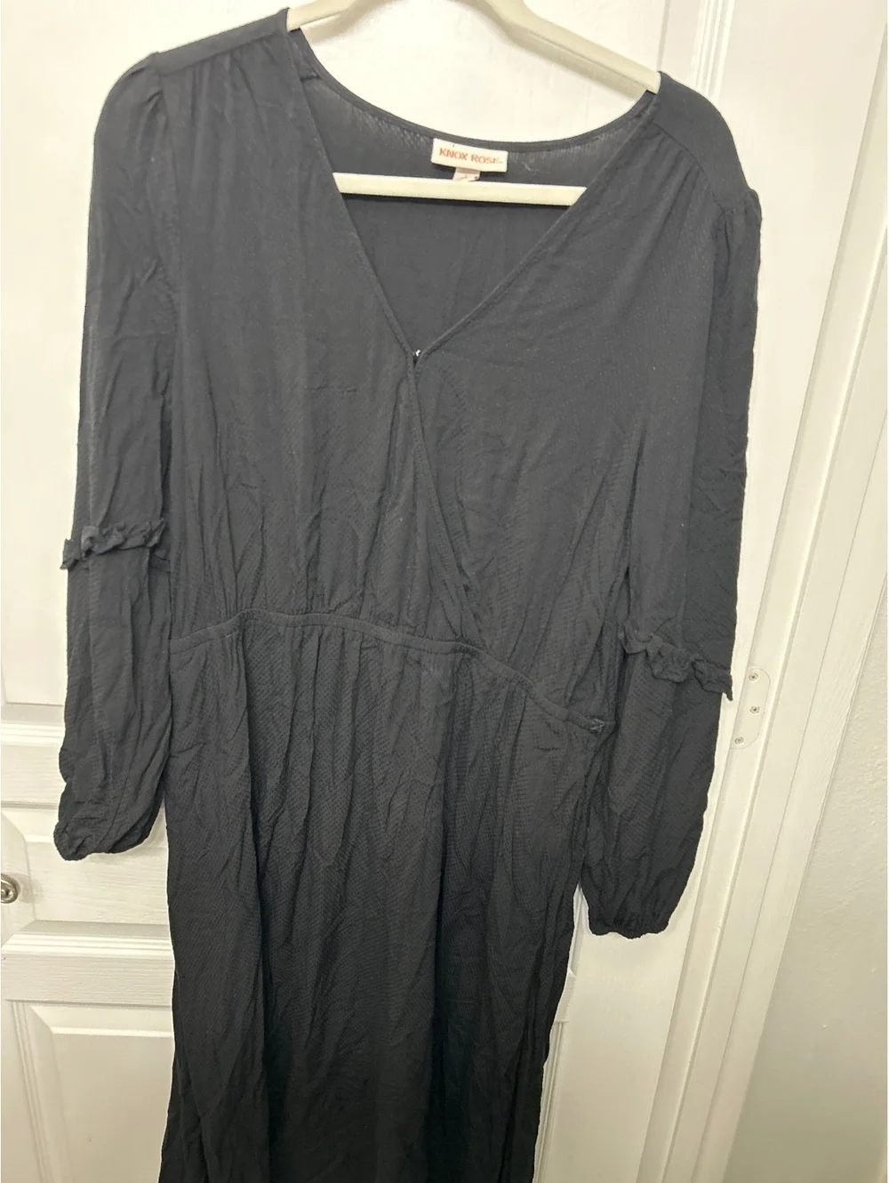 Knox Rose Black Long Sleeve V-Neck Midi Dress